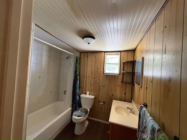 Building Photo - 2147 E Camp N Comfort Ln