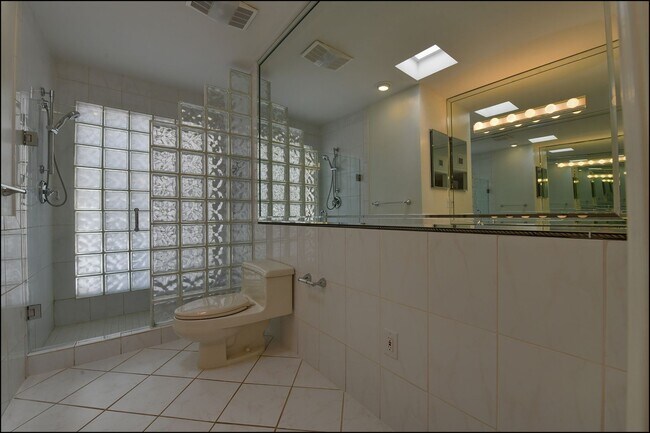 Building Photo - 6300 Jebel Way
