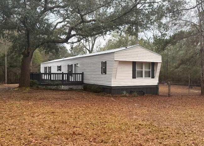 Building Photo - 3083 Lake Sue Dr