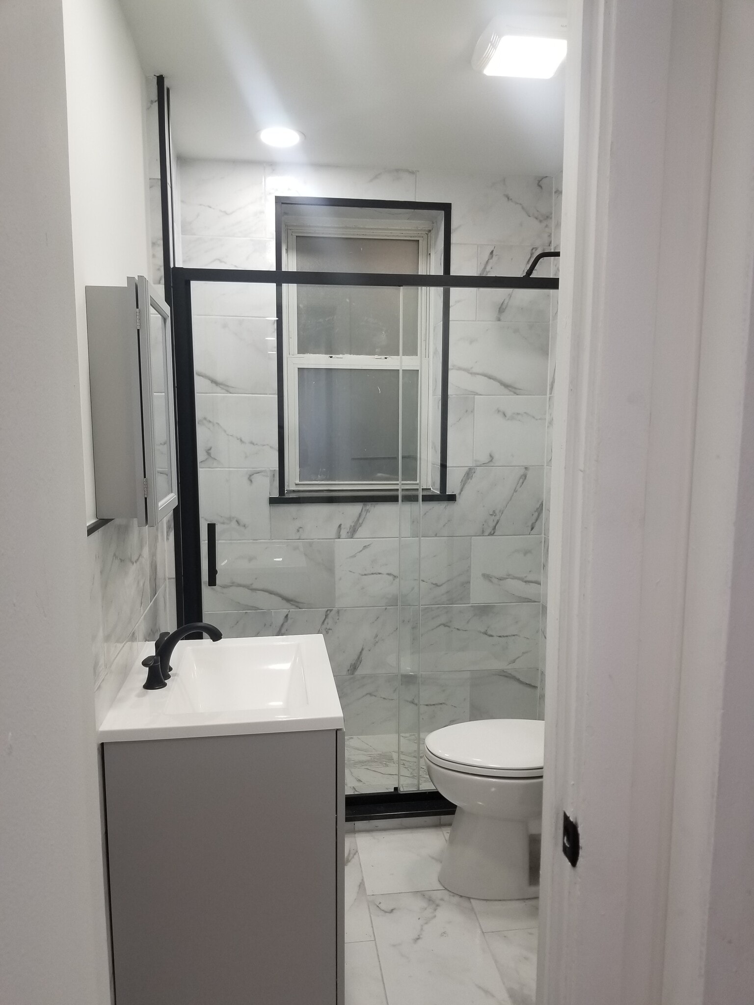 Building Photo - 76 Victory Blvd