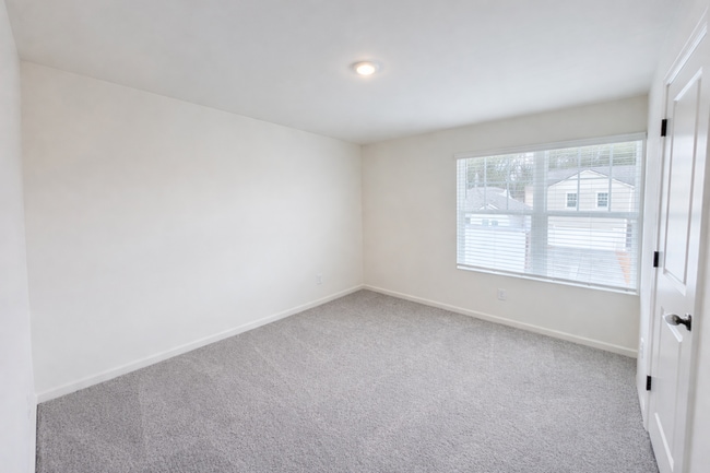 Building Photo - Fenced Backyard Coming Soon | Brand New 5 Bed Home in Winder/Bethlehem