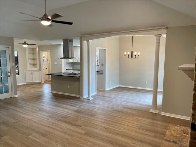 Building Photo - 1015 Cascade Creek Dr