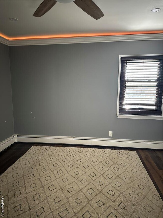 Building Photo - 55 Tulip Ave