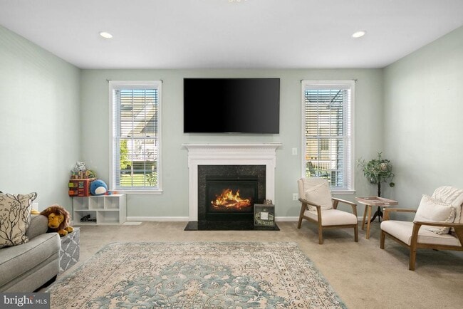 Building Photo - 42888 Southview Manor Dr