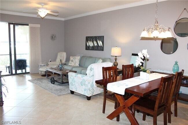 Building Photo - 10044 Siesta Bay Dr