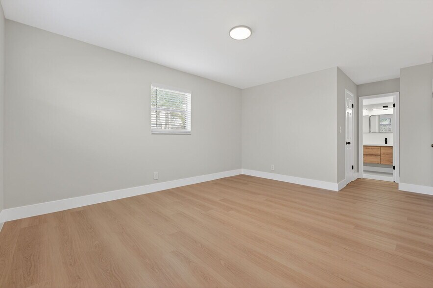 Building Photo - 11607 NW 29th St