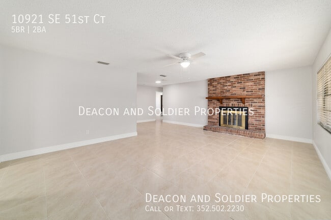 Building Photo - 10921 SE 51st Ct