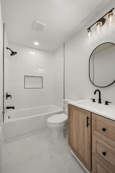 Building Photo - 910 Apex St