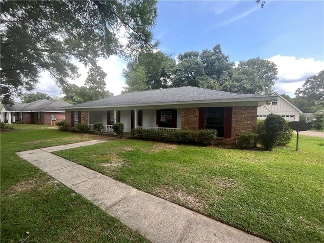 Building Photo - 562 Barcelona Dr