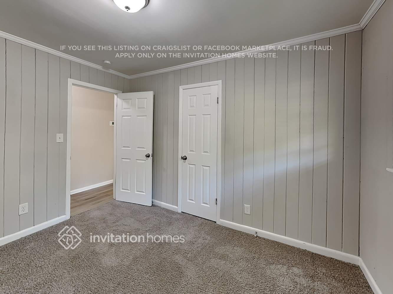 Building Photo - 3582 Highwood Dr SW