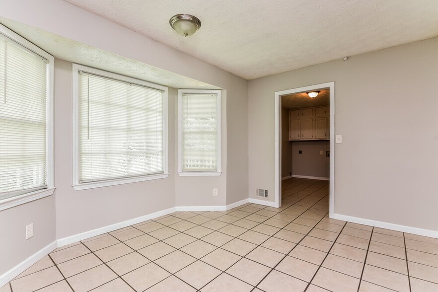 Building Photo - 5002 Post Rd Ct