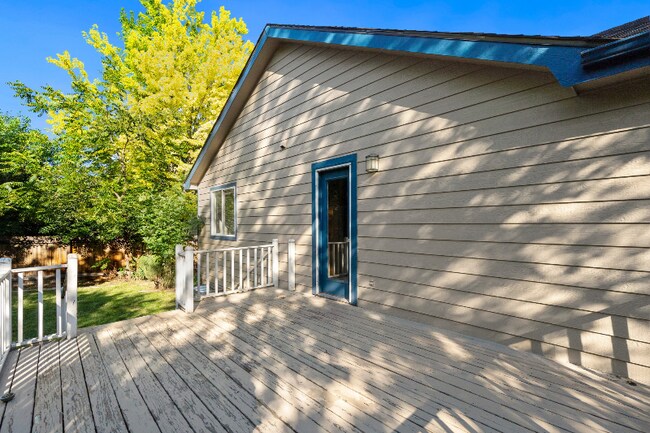Building Photo - 2756 Arancia Dr