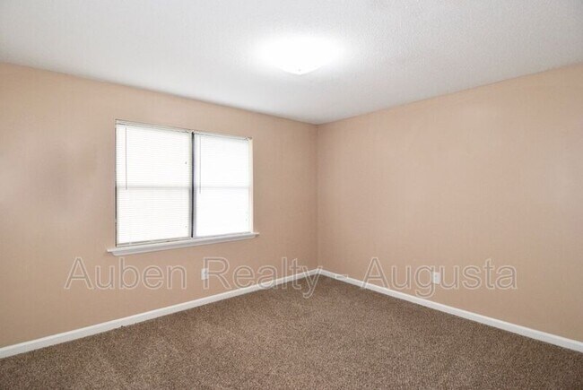 Building Photo - 4154 Arlington Rd