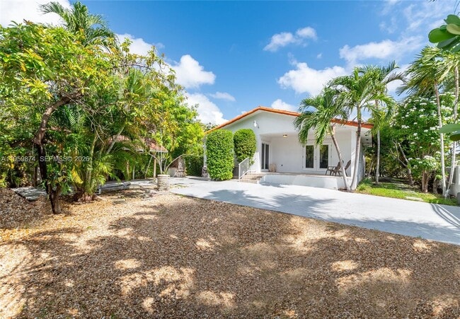 Building Photo - 1300 71st St