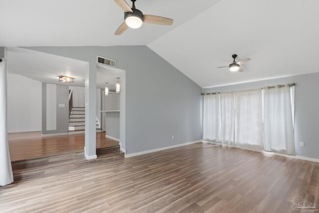 Building Photo - 9976 Fairway Villas Ln