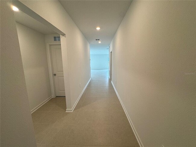 Building Photo - 2185 Lasso Lp