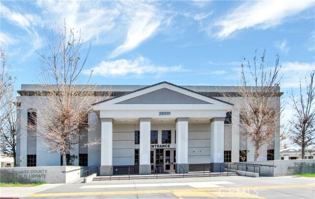 Building Photo - 15 Platinum Cir