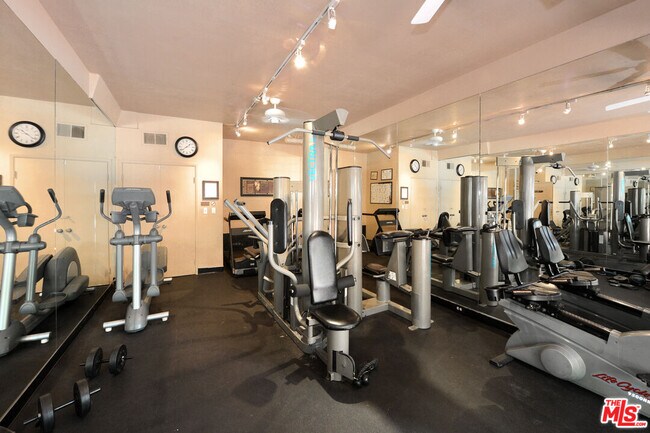 Building Photo - 2700 Cahuenga Blvd