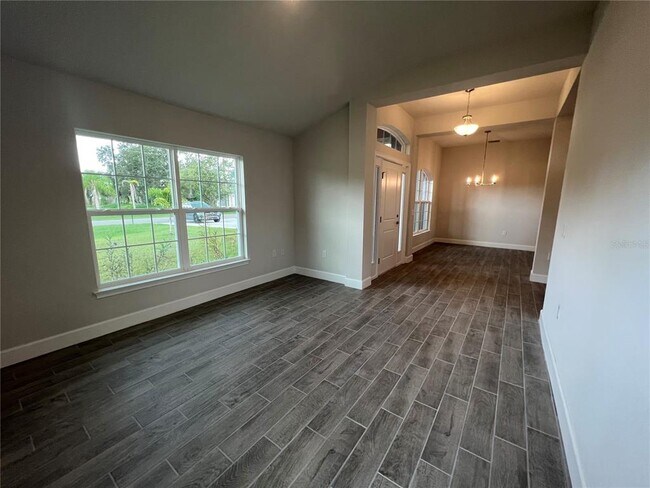 Building Photo - 27430 Deep Creek Blvd