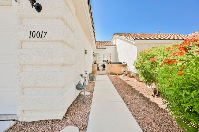 Building Photo - Summerlin - Single Story Townhome -