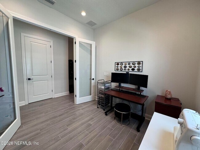 Building Photo - 128 Zephyr Dr