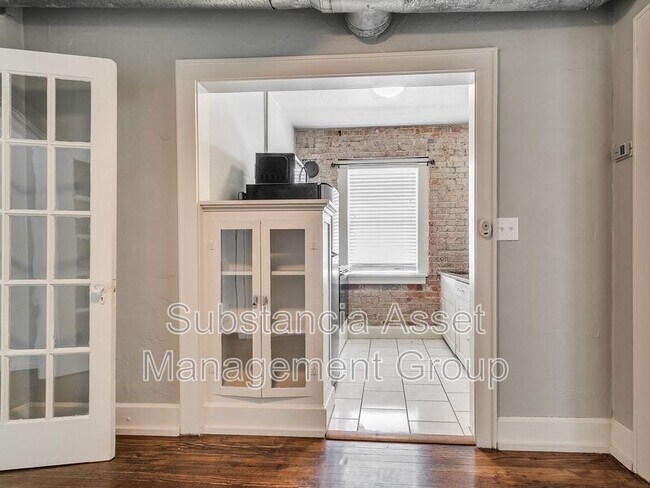 Building Photo - 429 NW 11th St