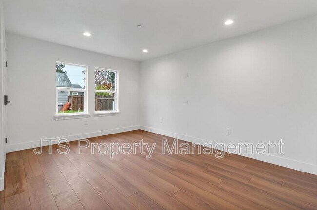 Building Photo - 4712 65th St