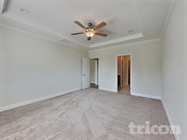 Building Photo - 64 fish Whistle court