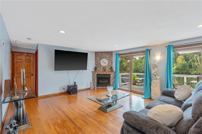 Building Photo - 3354 Hayes Rd