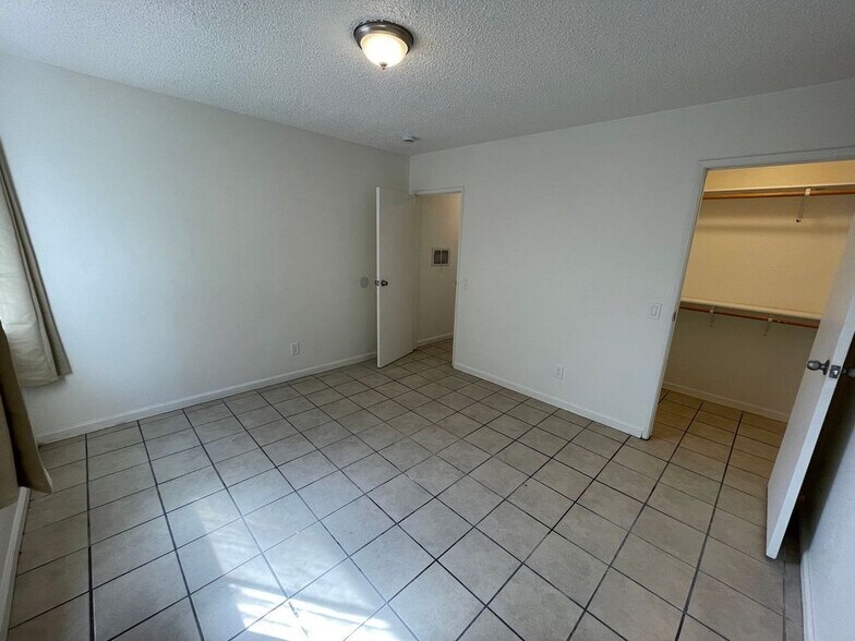 Building Photo - 4758 Imperial Ave