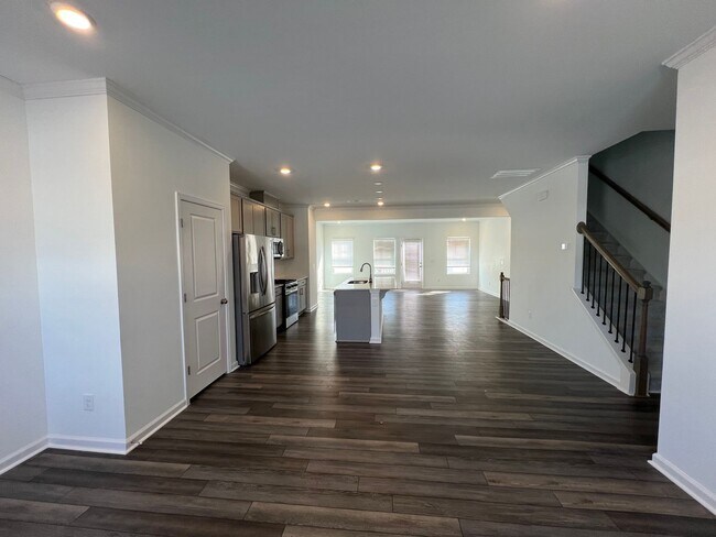 Building Photo - 815 Basswood Gln Trl