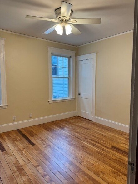 Building Photo - 117 Brown Ave