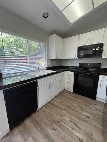 Building Photo - Charming 4-Bed Tracy Home
