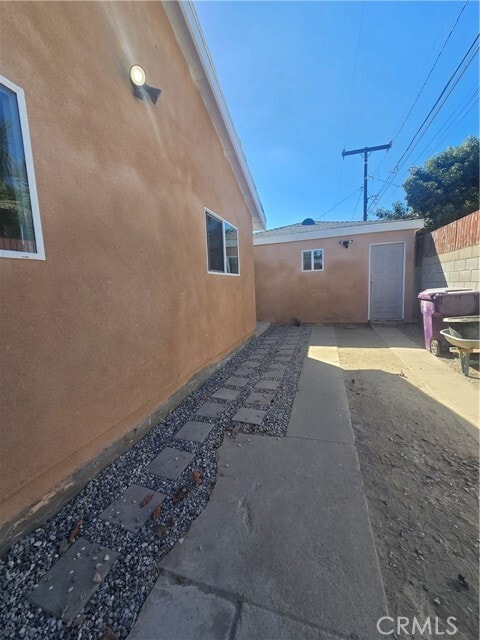 Building Photo - 3374 Fashion Ave