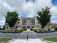 Building Photo - 1708 Fairmont Dr