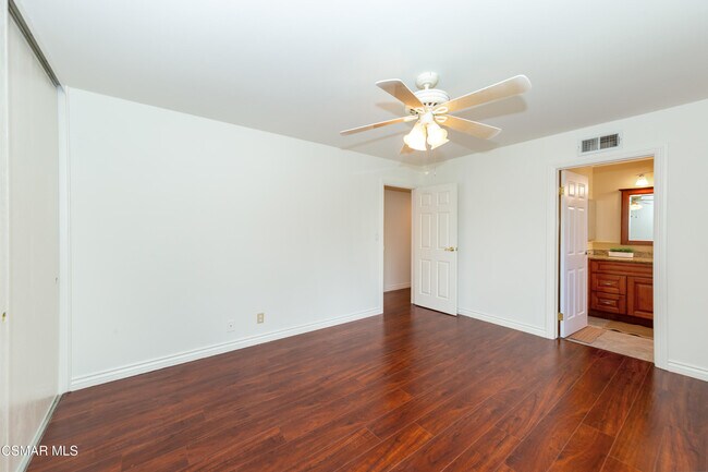 Building Photo - 3340 Tuxford Pl