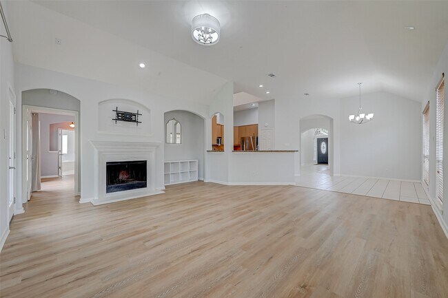 Building Photo - 3322 E Cedar Hollow Dr