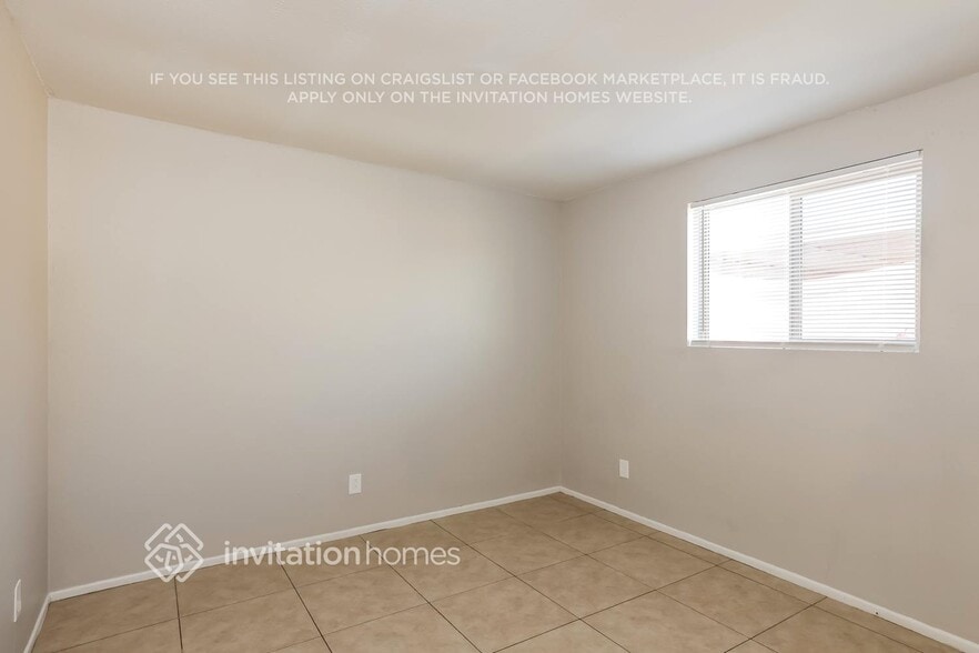 Building Photo - 1146 E Hatcher Rd