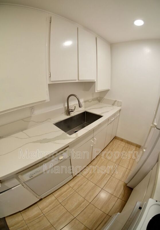 Building Photo - 4600 Lamont St