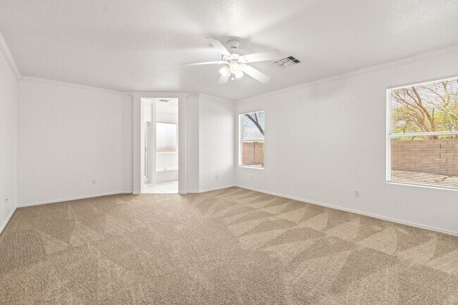 Building Photo - Nice Rita Ranch Home - Vail School District