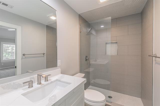 Building Photo - 2305 Beacon Hill Dr