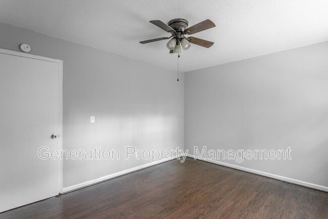 Building Photo - 44 St Victors Ln