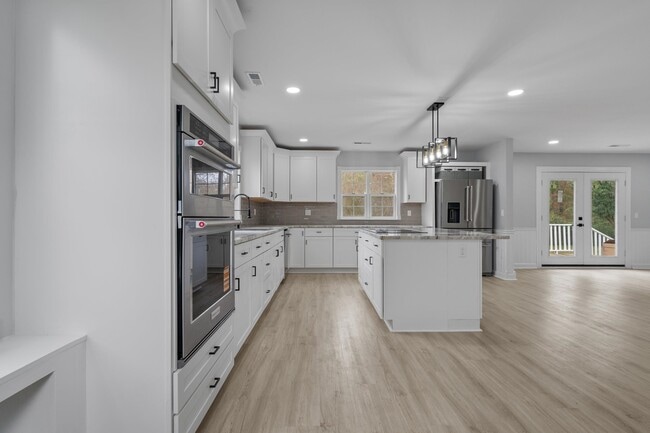 Building Photo - 2730 Cultra Rd