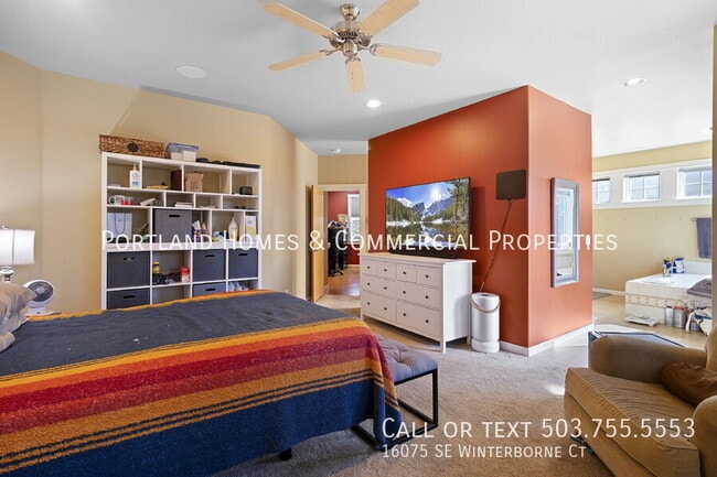 Building Photo - 16075 SE Winterborne Ct