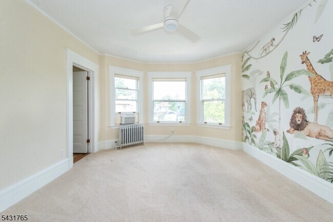Building Photo - 294 Claremont Ave