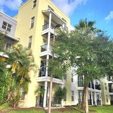 Building Photo - 1501 Doyle Carlton Dr