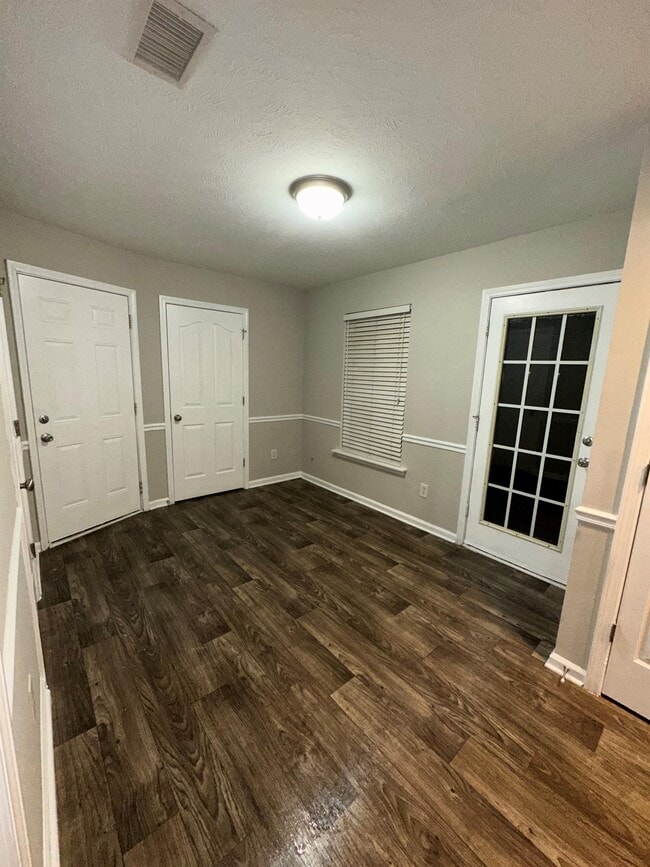 Building Photo - 8316 Ramstone Way