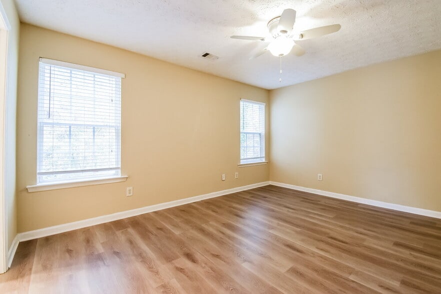 Building Photo - 252 Prescott Ct