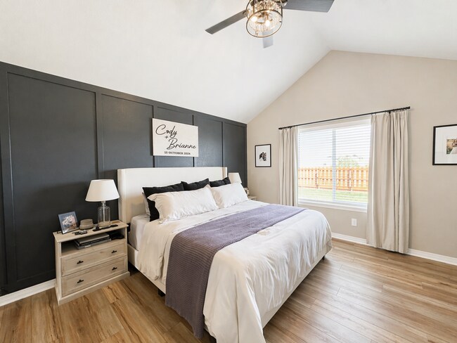 Building Photo - Stunning 5 Bedroom Ranch Home in Lorson Ranch!