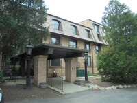 Building Photo - 600 W Russell St